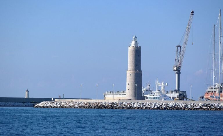 Livvorno-porto-768x504