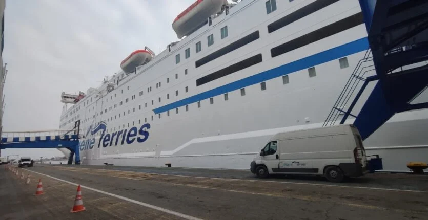 algerie-ferries-2-835x430