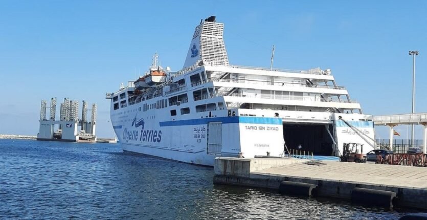 Algerie-ferries-835x430 (3)