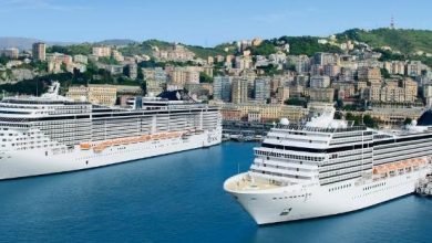 Croisière en Méditerranée avec paysages marins.
