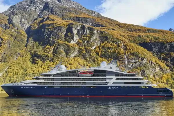 Croisière à bord du Champlain en Méditerranée