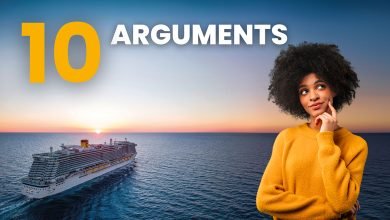 Image illustrant des réponses aux objections courantes sur les croisières, avec des passagers heureux à bord d'un navire.