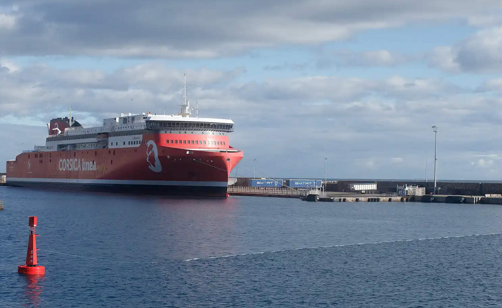 Explorez la grève des marins CGT à Marseille, qui dure jusqu'à vendredi. Découvrez les revendication
