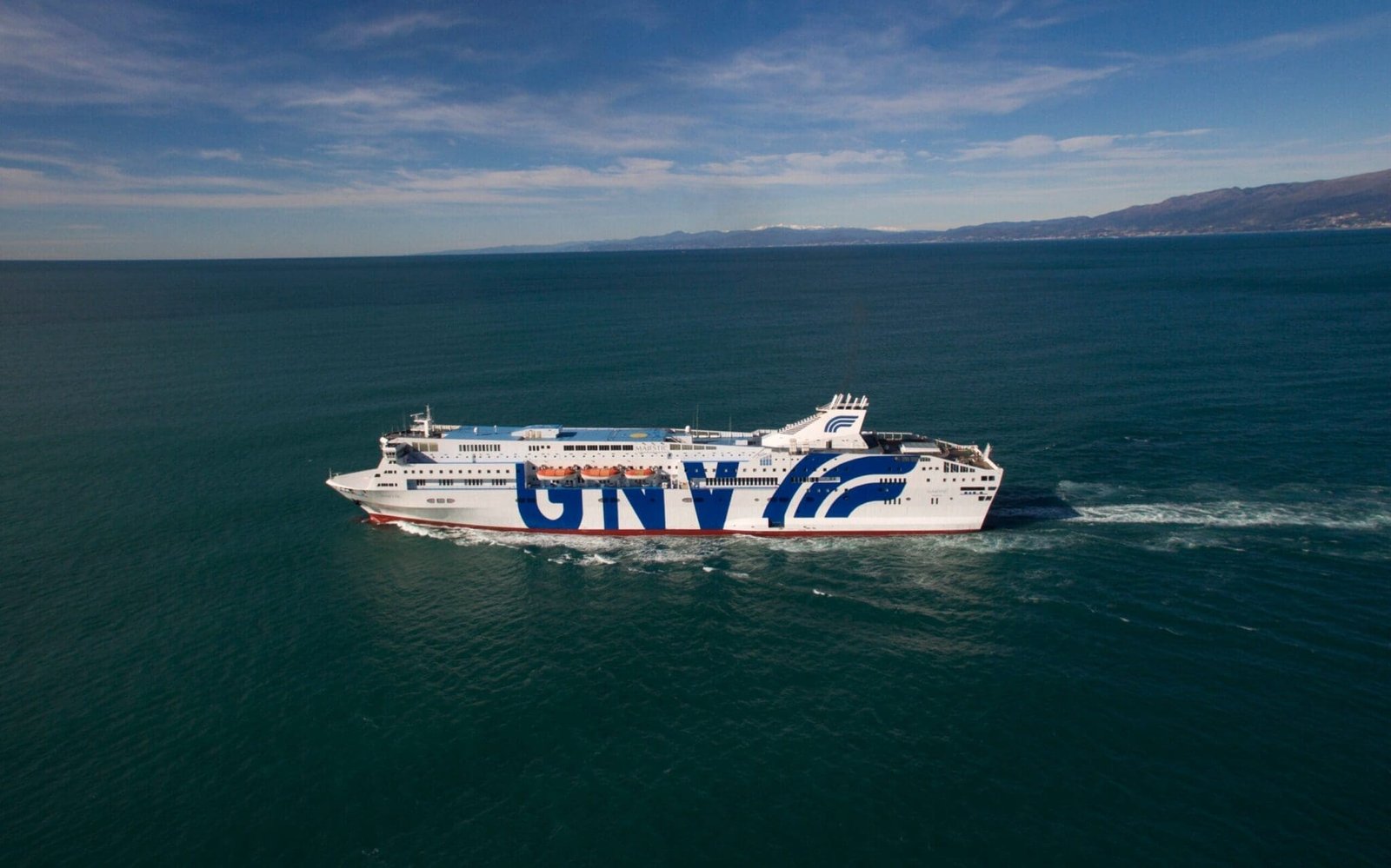 On December 13, a GNV ferry was immobilized in Sète, leaving 650 passengers stranded. An investigati