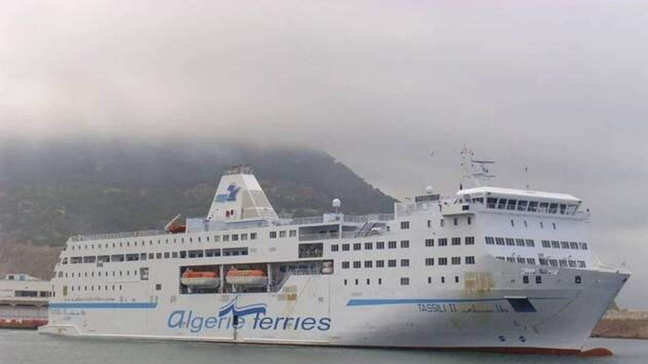 Il traghetto Tassili II di Algérie Ferries è trattenuto a Marsiglia dal 13 ottobre 2023. Scopri le r
